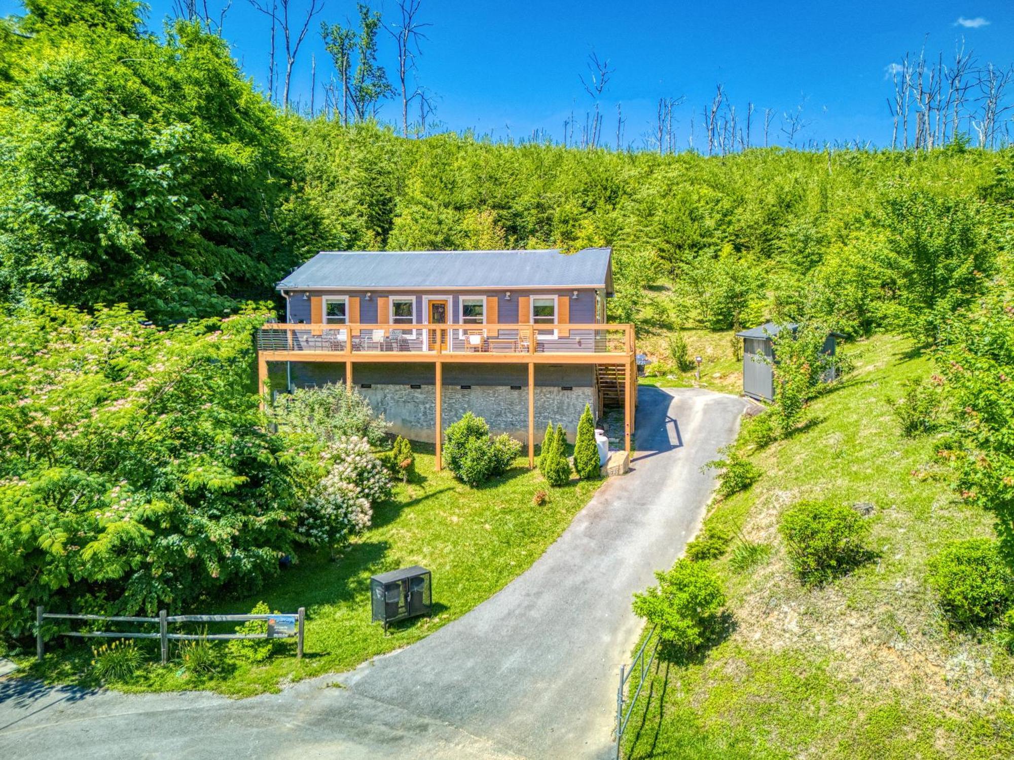 Key Lime Pie, Hot Tub,Wifi, 1089 Free Tickets Each Paid Day, Dollywood And More 개틀린버그 외부 사진